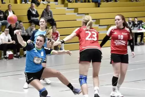 Lara Schneider (rechts) von der TSG Friesenheim gehört zu den jüngeren Spielerinnen im Kader.