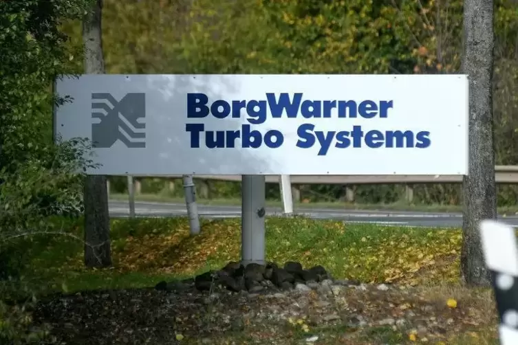 Bei Borg Warner starten die Betriebsbesuche mit Job Aktiv.