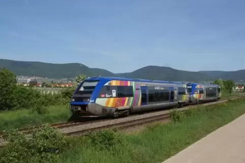 Die einzigen französischen Regionaltriebwagen, die derzeit in Deutschland fahren können, sind die „Blauwale“ (Baureihe X 73.900)