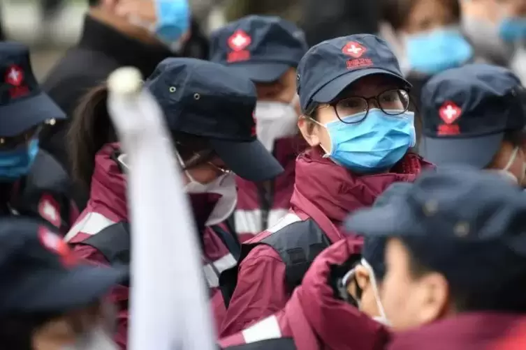 China, Xi'an: Medizinisches Personal bereitet sich auf die Reise nach Wuhan vor, wo das Corona-Virus im Dezember 2019 ausgebroch