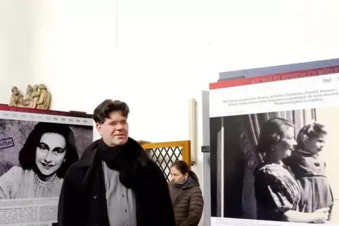 Initiierte die Ausstellung „Shoa – Der Holocaust. Wie war es menschlich möglich?“ in der Martinskirche: Pfarrer Andreas Keller.