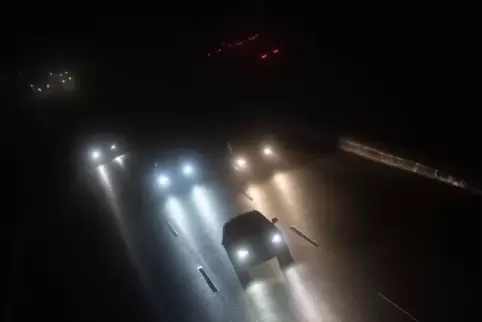 Nebel kann für Autofahrer gefährlich werden.