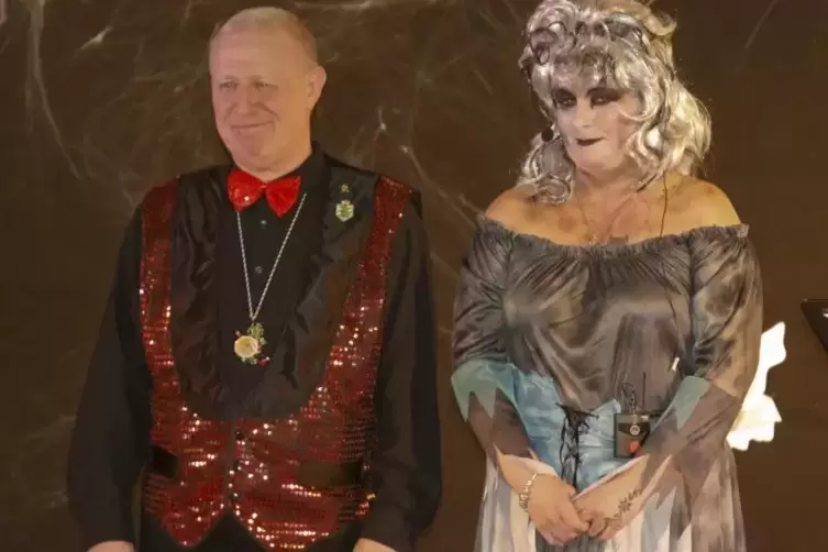 N&auml;rrische Urgesteine: G&uuml;nther Br&auml;un und Melanie Klein.