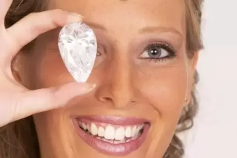 Kommt zur Messe nach Speyer: Edelsteinkönigin Bettina Reiter. 