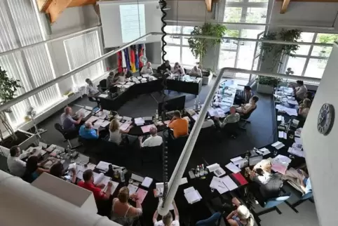 Der Gemeinderat, hier in Haßloch, entscheidet bei den Haushaltsberatungen, ob die Bürgervorschläge umgesetzt werden.