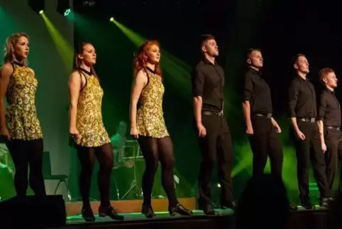Legten in Ramstein ein ungemein rasantes Tempo hin: die Tänzerinnen und Tänzer der Danceperados of Ireland.