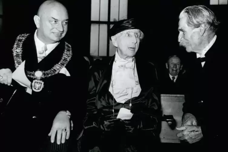 Goethe-Preis-Verleihung in Frankfurt 1955 mit Albert Schweitzer.
