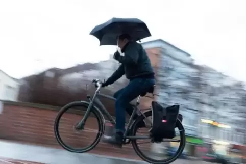 Das Wetter bleibt unangenehm. 