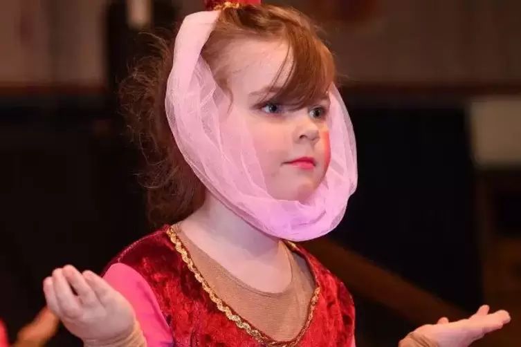 Jungtalent von der Purzelgarde des Ha&szlig;locher Carneval Vereins.