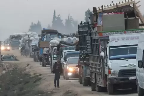 Schon seit Wochen hält eine Offensive der syrischen Armee und Russlands in Idlib an. Viele Zivilsten sind auf der Flucht.