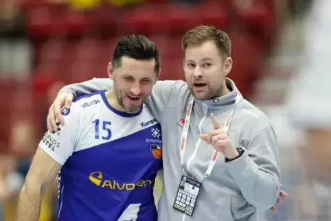 Wiedersehen in Malmö: Schwedens Coach Kristjan Andrésson und Islands Alexander Petersson.