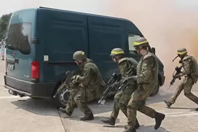 In der Kaserne bereiten sich nicht nur alle Soldaten der Luftwaffe auf ihren Auslandseinsatz vor.