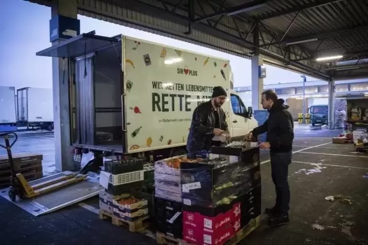 Seit seiner Gründung 2017 hat der Rettermarkt „Sirplus“ nach eigener Rechnung fast 3 Millionen Kilogramm Lebensmittel gerettet. 
