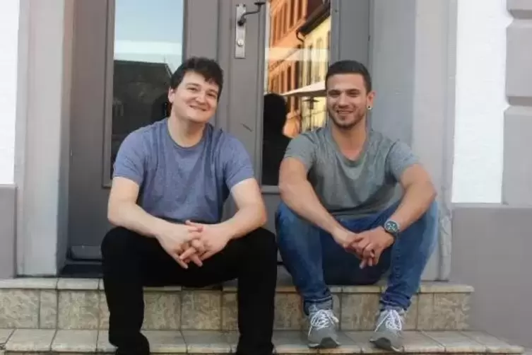 Erfolgreich mit ihrem Gemeinschaftsprojekt in Wachenheim: Benjamin Peifer (links) und Johannes Lochner.
