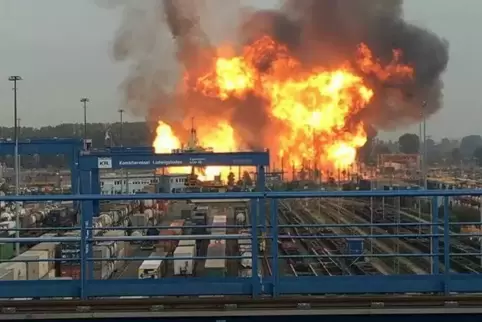 explosion_basf_leser_via_sambale_quer.jpg